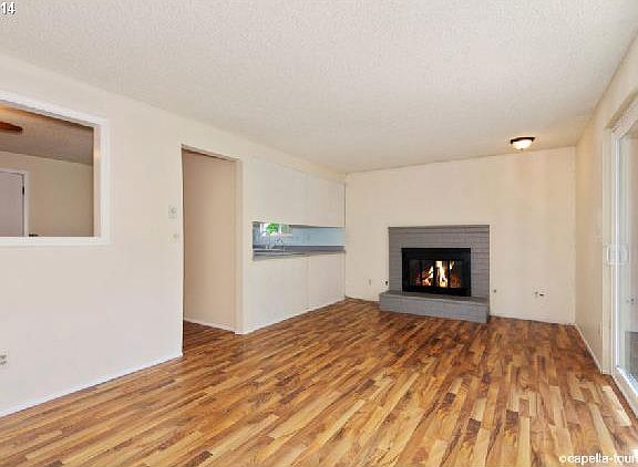 2nd image of 15003 NE 27th St