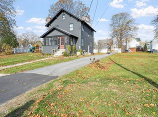 12 2nd Ave, Mayfield, NY 12117