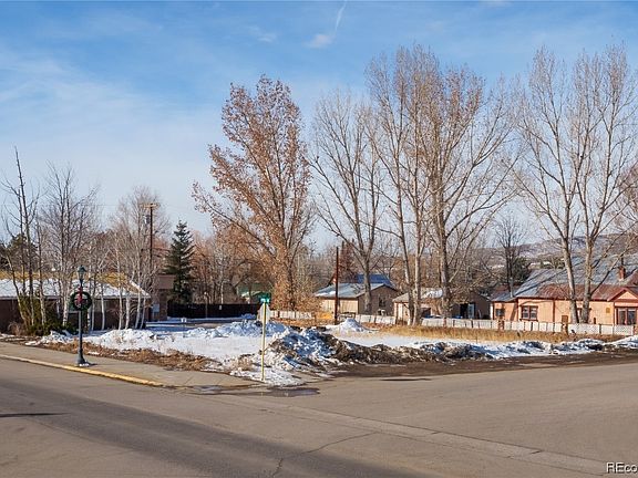 3rd image of 112 W Jefferson Avenue