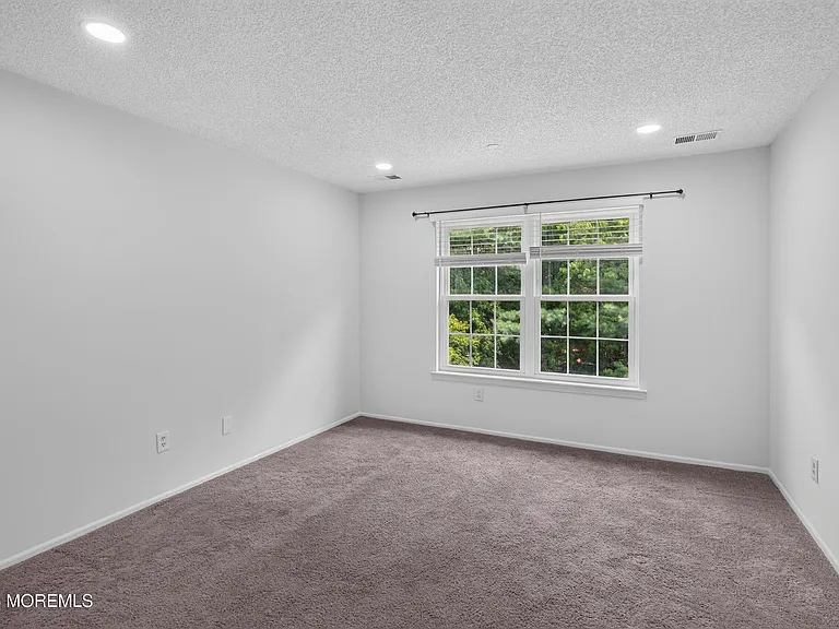 92 Des Moines Ct — Photo 13