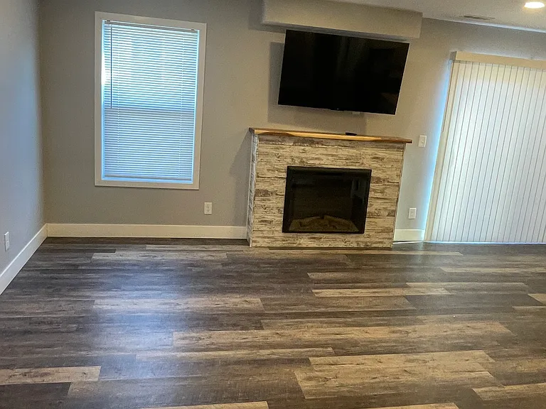 94 Crystal Springs Rd — Photo 3