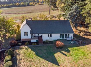 1800 SW 11th St, Dundee, OR 97115