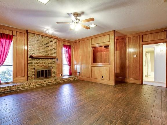 5th image of 1900 Camellia St