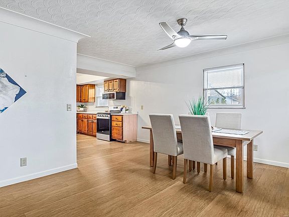 5th image of 111 Park Dr