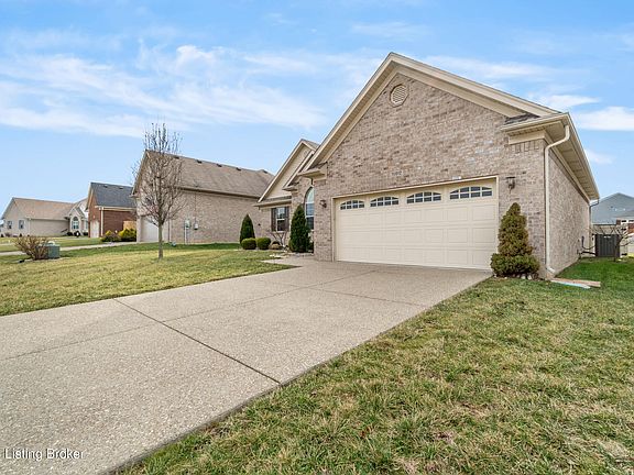 4th image of 10012 Crooked Oak Way