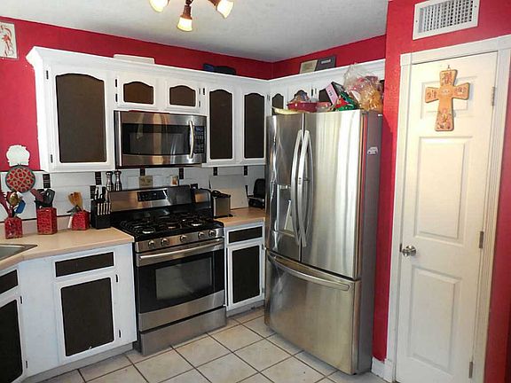 4th image of 11600 Great Spirit Cir