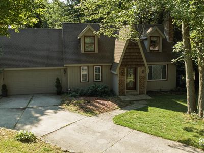 827 Shadybrook Dr, Holland, MI, 49424