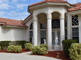 1913 SE Airoso Blvd, Port Saint Lucie, FL 34984