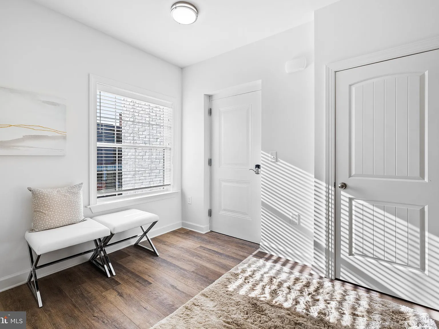 1 bed, 831 sqft, $1,857 — Photo 3