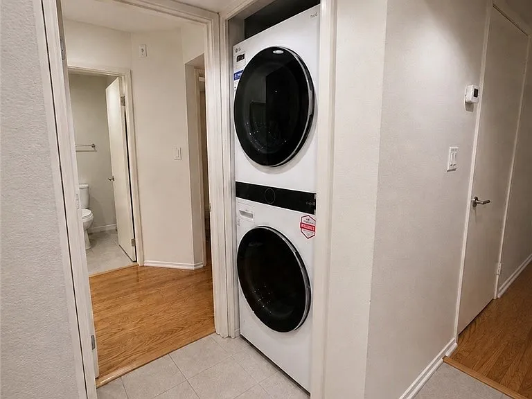 1441 Brett Pl — Photo 11