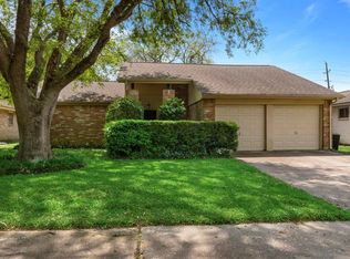 13619 Montaigne Dr, Houston, TX 77065