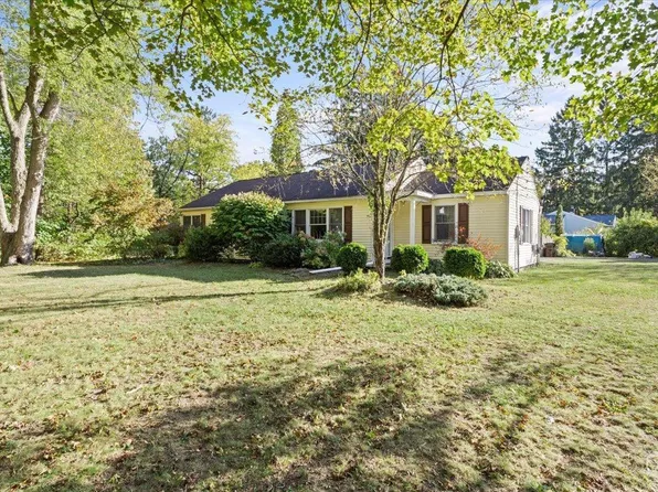 1 Forest Drive, Voorheesville, NY 12186