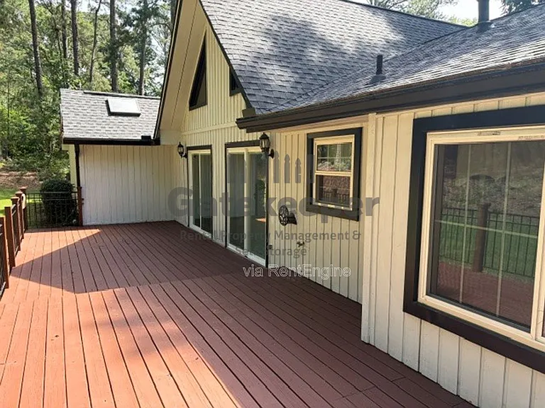 335 Fairfield Cir — Photo 18