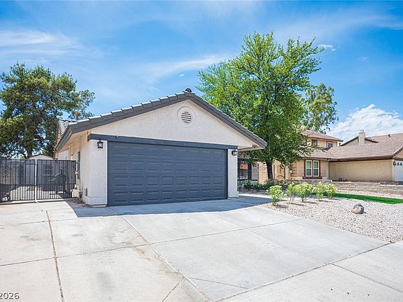 4th image of 3139 Regal Oak Dr