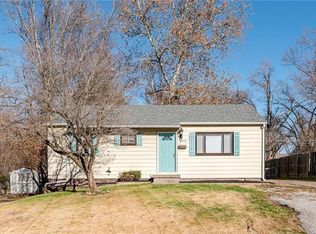 2308 NE 59th St, Kansas City, MO 64118