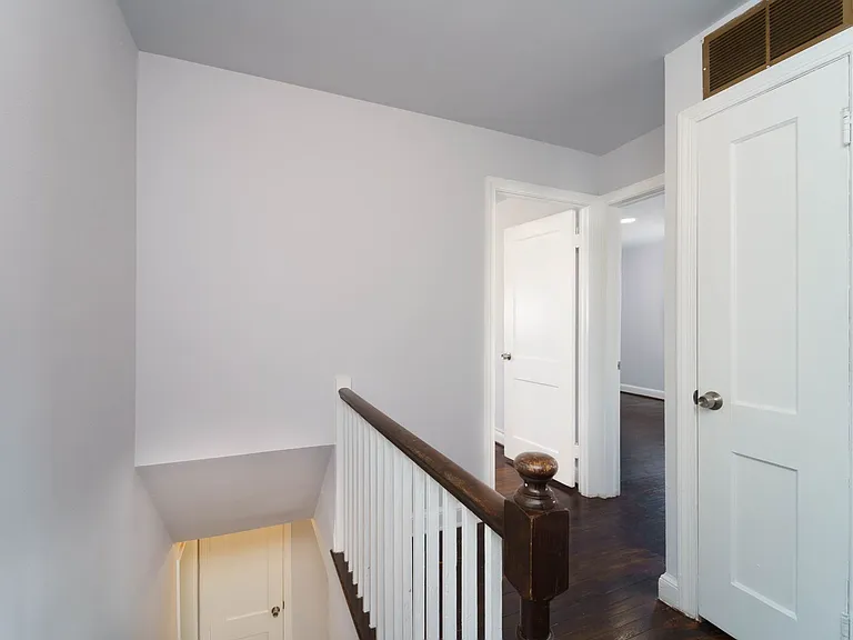 10024 Lorain Ave — Photo 17