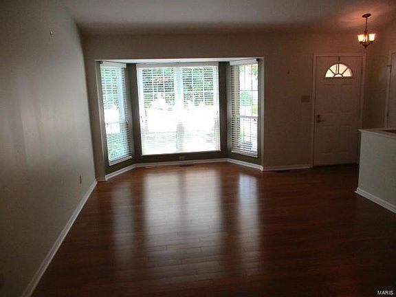 2nd image of 10924 Concord Circle Dr