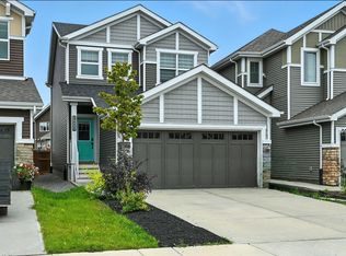 16603 31st Ave SW, Edmonton, AB T6W 4P8