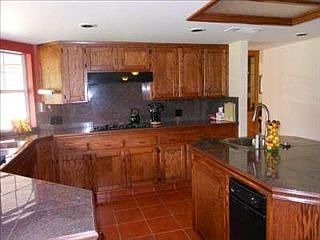 5th image of 4400 Country Club Dr Unit 4