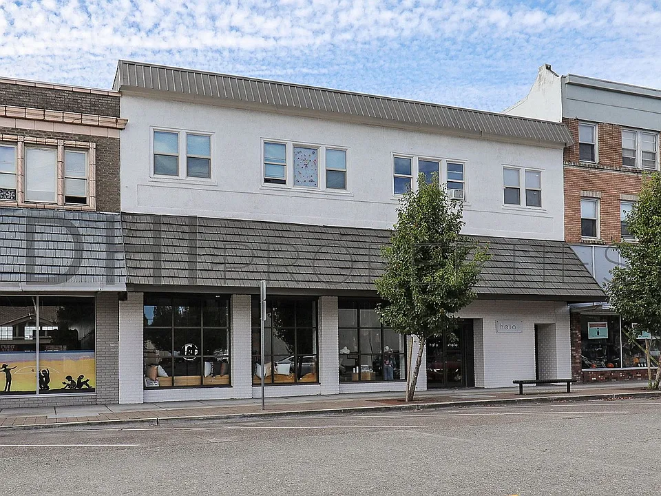 1217 Commerce Ave