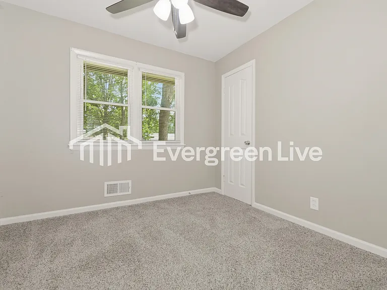 5907 E 99th Ter — Photo 10