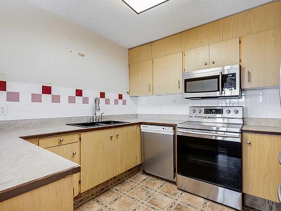 5th image of 3705 E Fonda Way SE #65