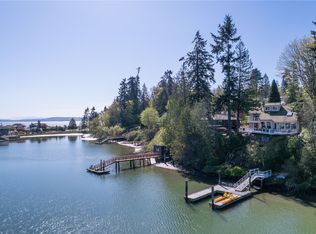 10258 NE Lafayette Ave, Bainbridge Island, WA 98110