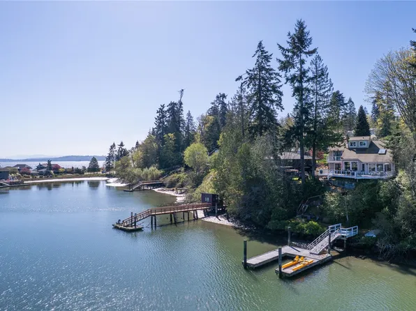 10258 NE Lafayette Avenue, Bainbridge Island, WA 98110
