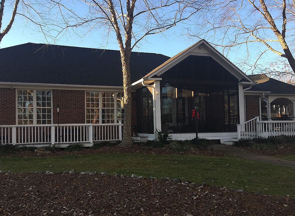 2nd image of 991 Wilkins Rd