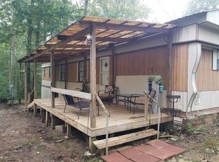 1140 Geedeville Rd, Bradyville, TN 37026