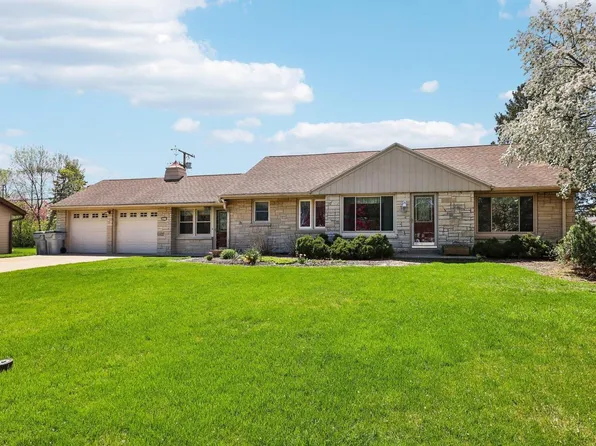 2411 West Grange AVENUE, Milwaukee, WI 53221