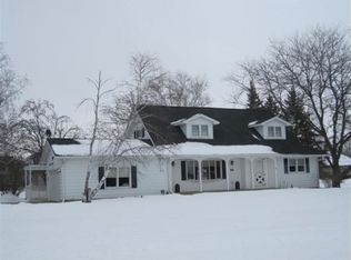 100 Lueders Rd, Prairie Du Sac, WI 53578