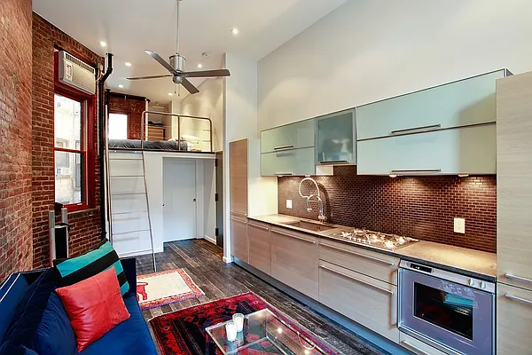 Living room, photo 1