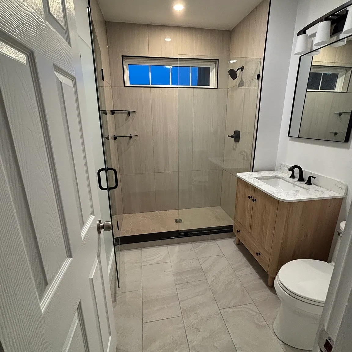 4 bed, 2.0 bath, 1200 sqft, $3,700 — Photo 2