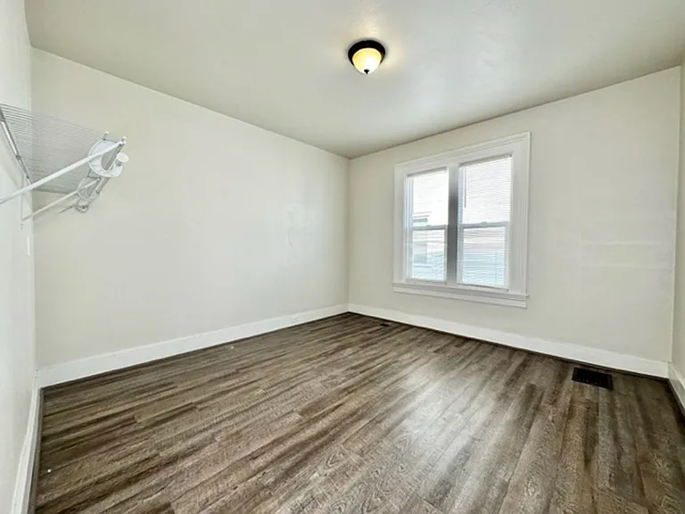 715 Pine St — Photo 15