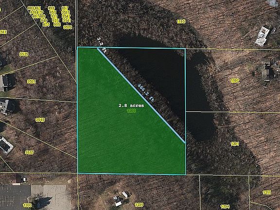 466 + feet of lake frontage.
