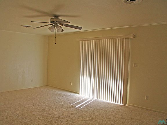 5th image of 805 W Plains Ave