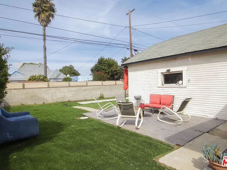 2223 W 78th Pl — Photo 20