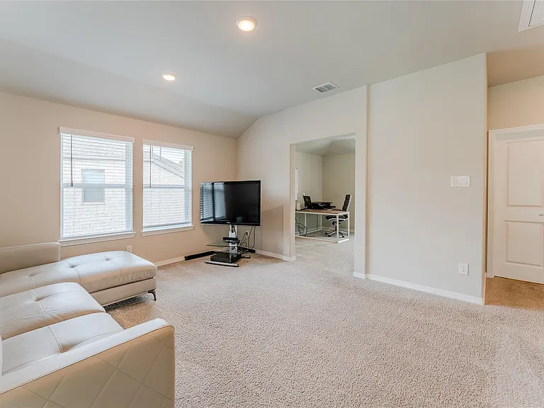 13806 Llano Basin Ct — Photo 27