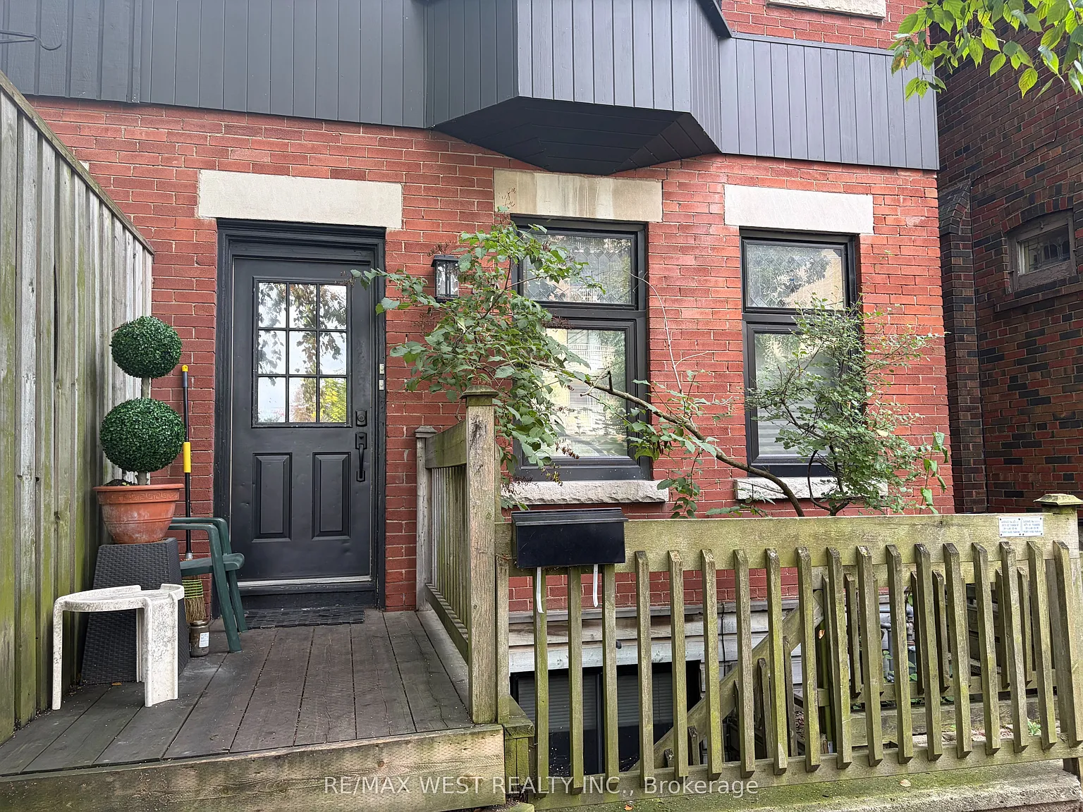 3 bed, $3,950 — Photo 1
