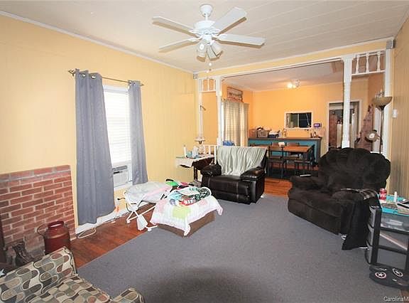 5th image of 107 Crescent Ave
