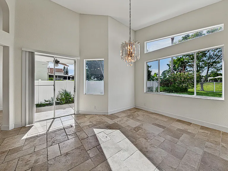 4583 NW 7th Pl — Photo 11