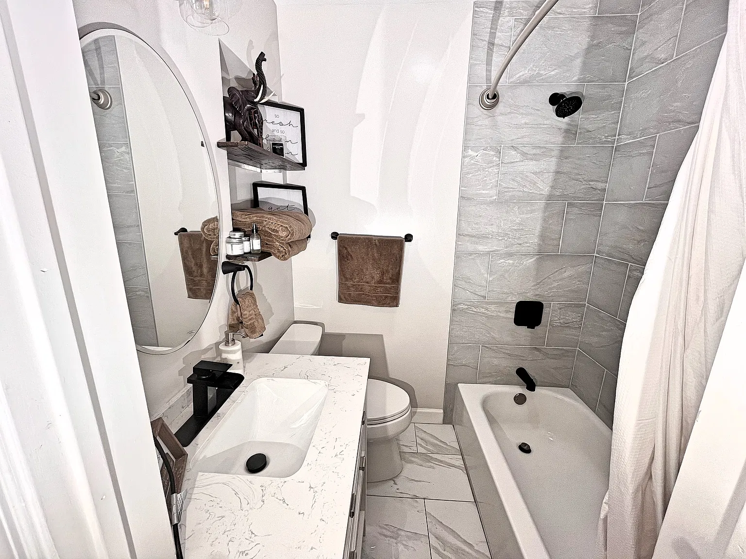 3 bed, 1000 sqft, $3,000 — Photo 3
