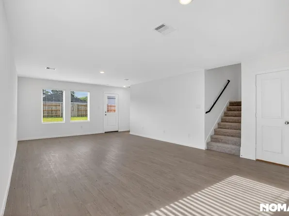 1519 Rose Blush Ln, Crosby, TX