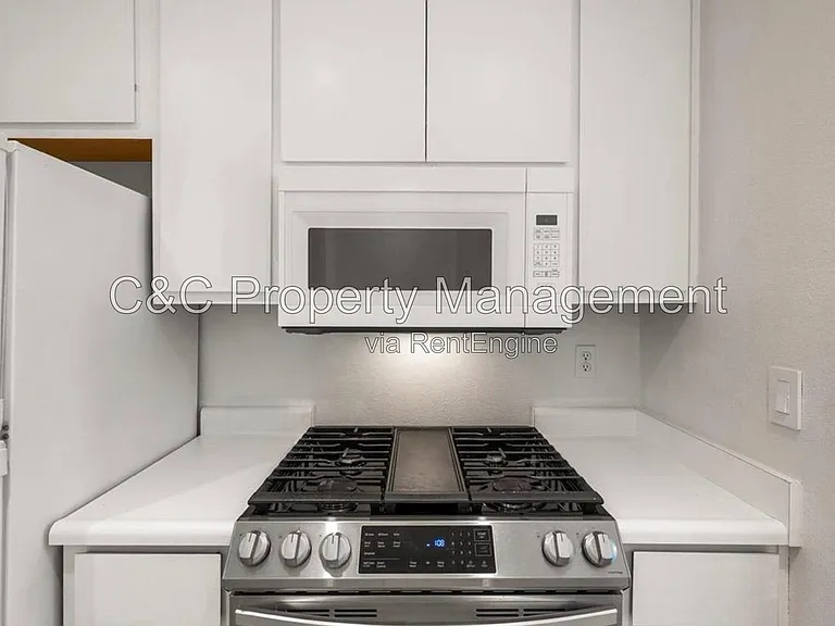 192 W Agua Caliente Rd — Photo 13
