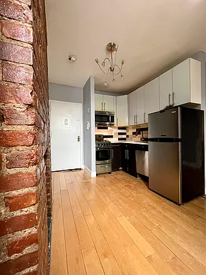 Rented by Brooklive Management/Deergrow Developments LLC | media 11