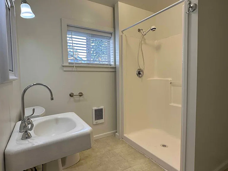 390 Grow Ave NW — Photo 17