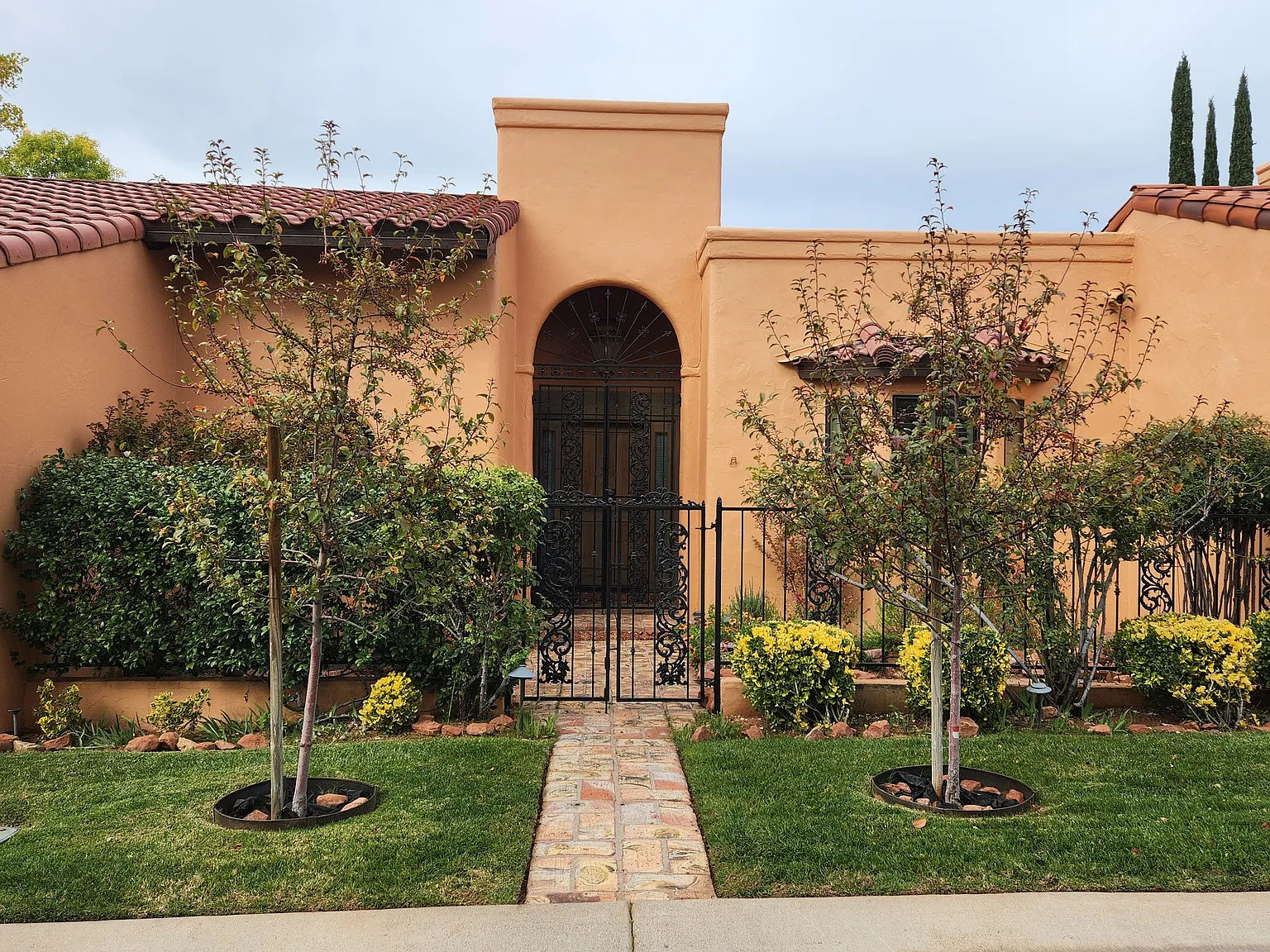 2 bed, 1660 sqft, $3,390 — Photo 4