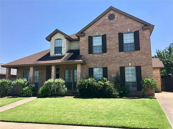 2nd image of 7824 Vineyard Ct