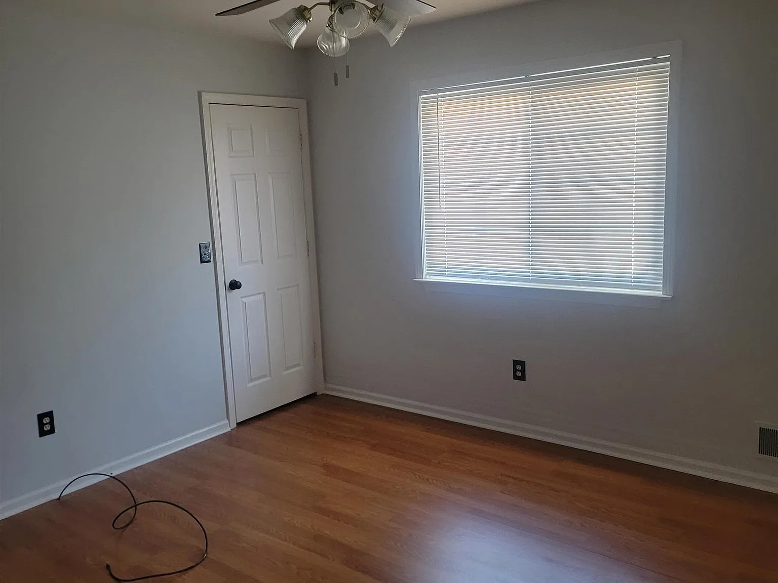 2 bed, 2.0 bath, 1050 sqft, $1,495 — Photo 4